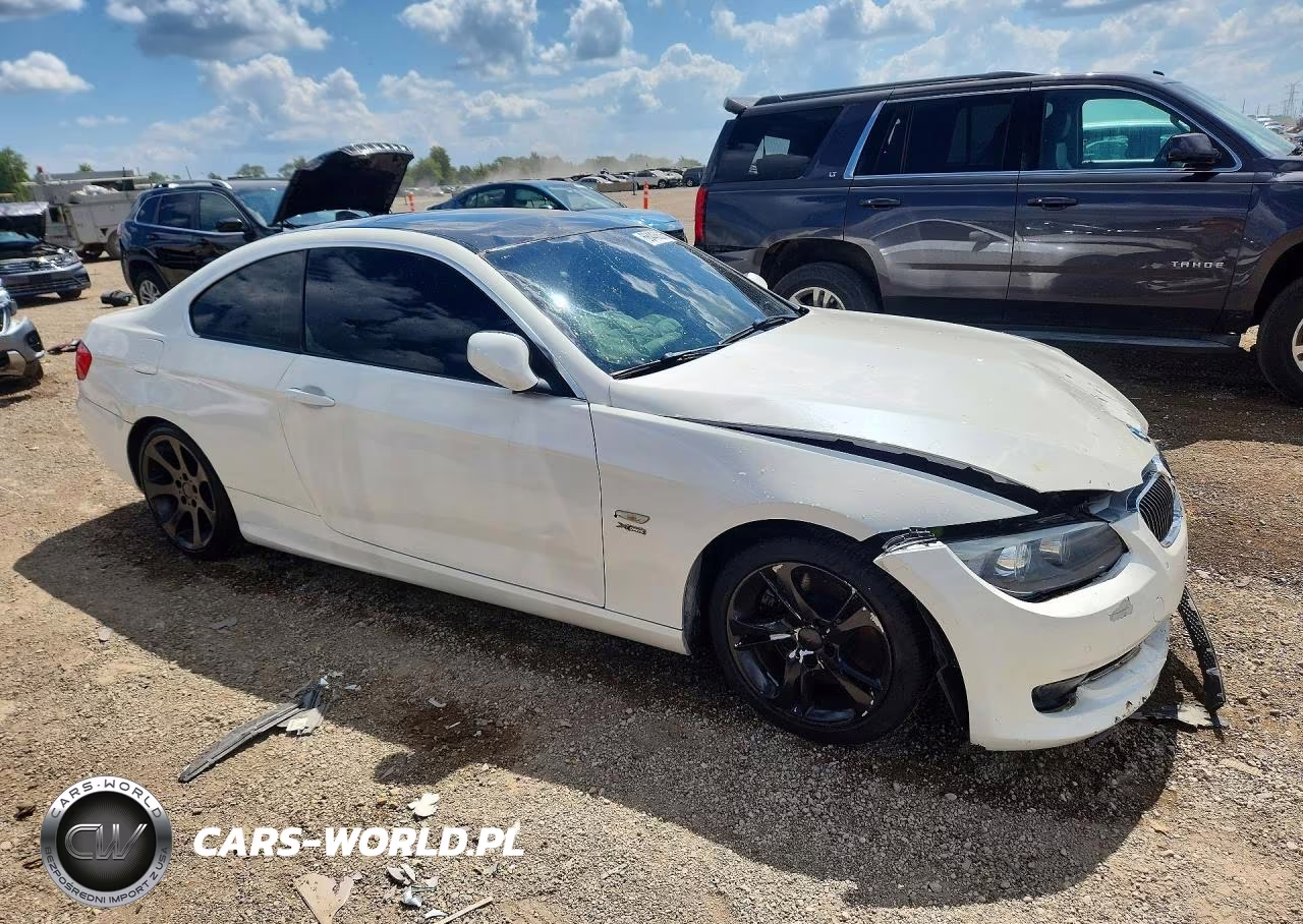 2011 BMW 335 Xi VIN:WBAKF9C52BE620564 - 4
