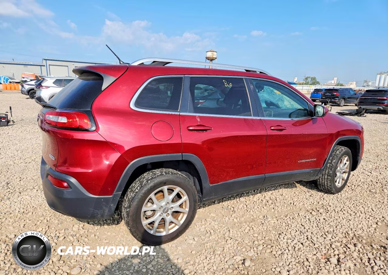2015 Jeep Cherokee Latitude VIN:1C4PJLCB4FW542086 - 3