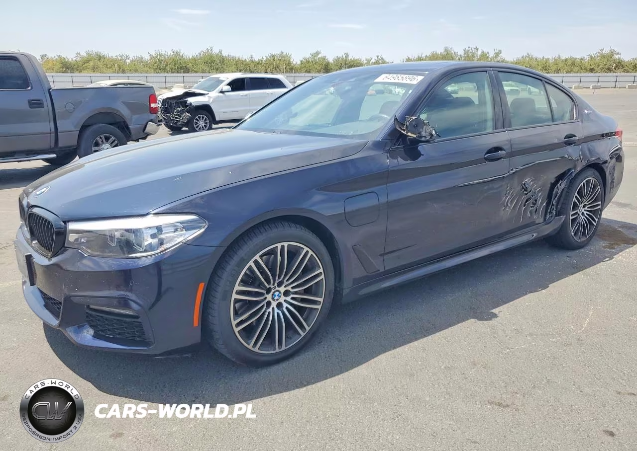 2019 BMW 530E