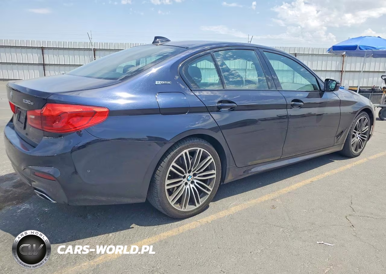 2019 BMW 530E VIN:WBAJA9C56KB389602 - 3