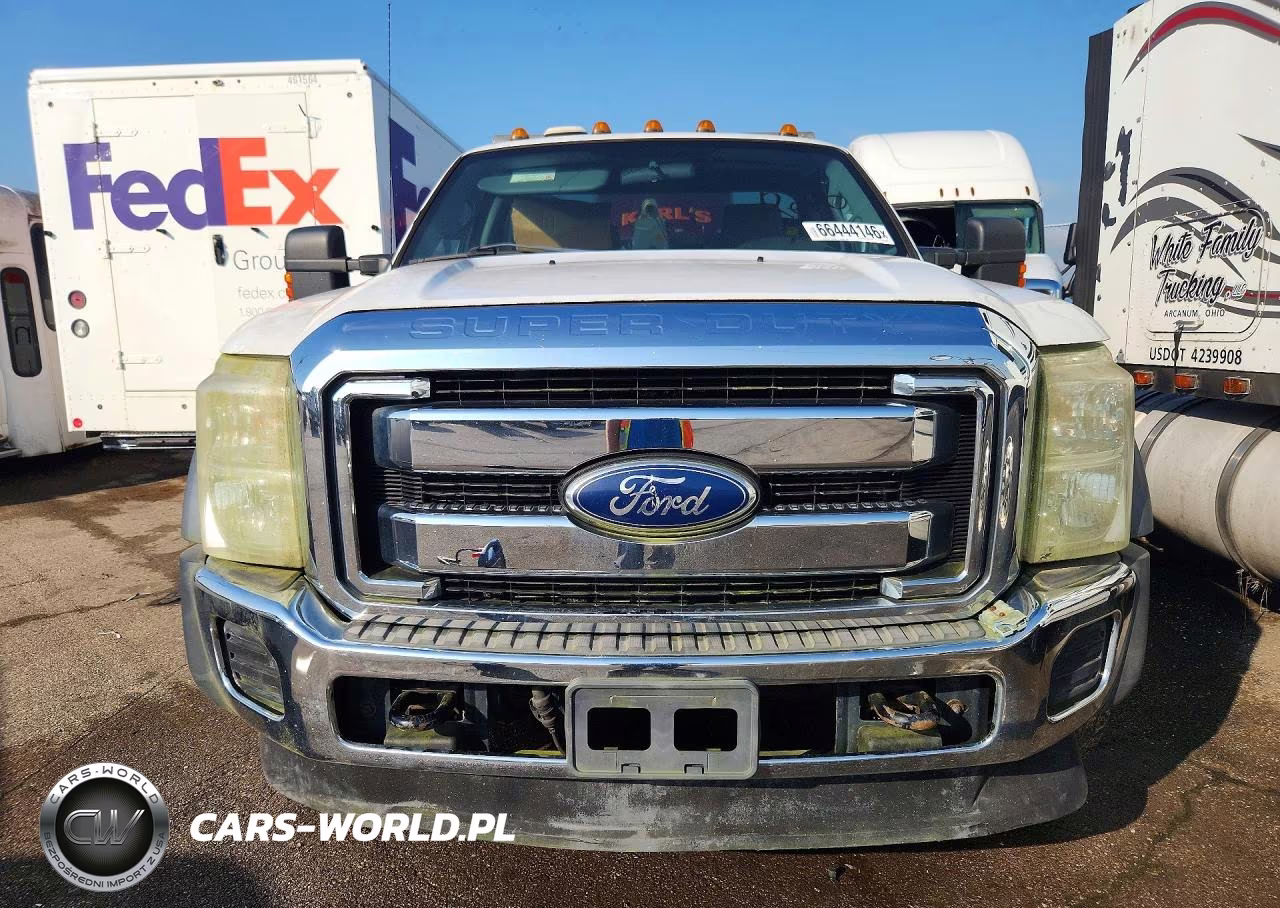 2012 Ford F550 Super - Delivery Truck VIN:1FDUF5GT8CEA66490 - 5