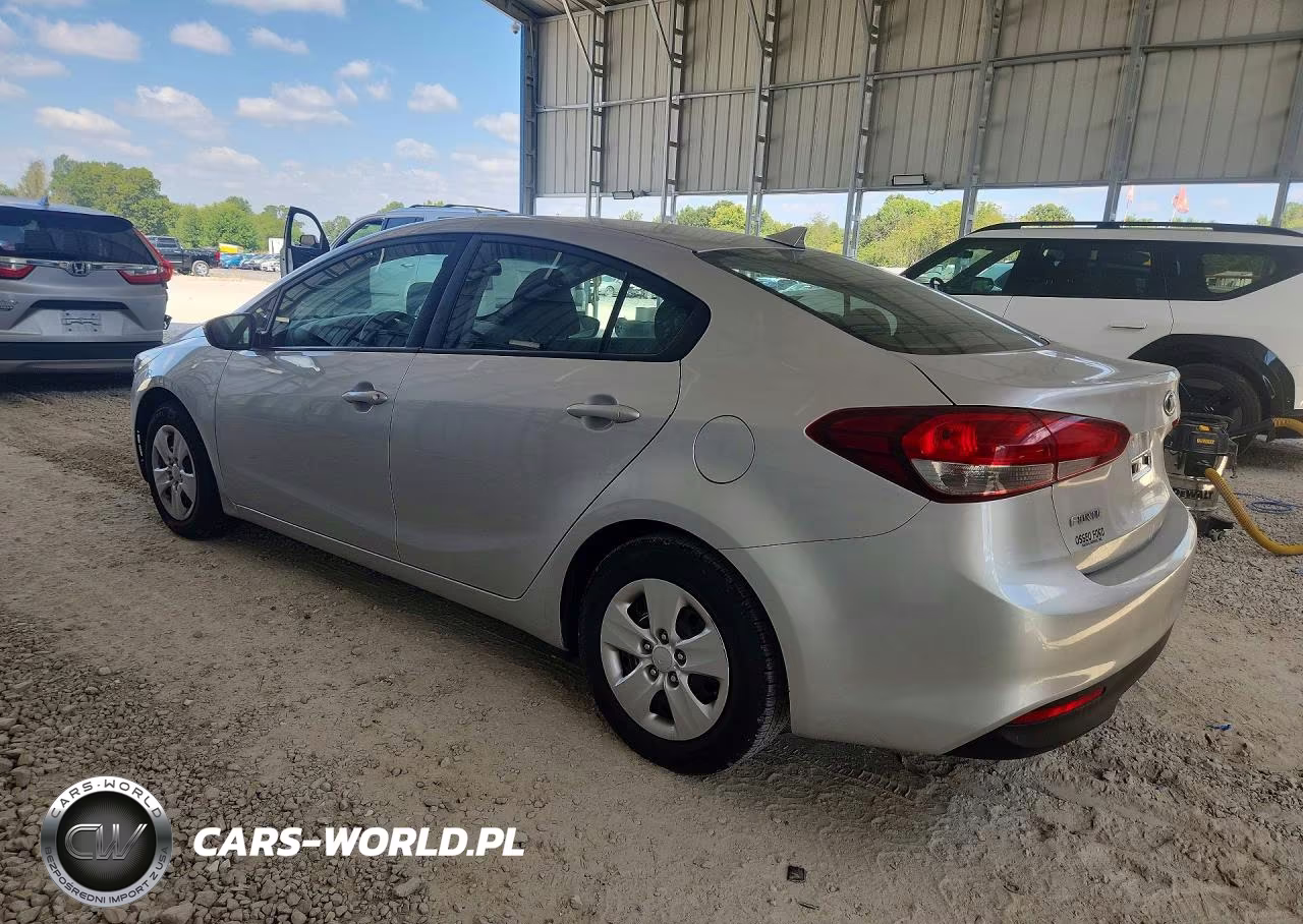 2018 Kia Forte Lx VIN:3KPFK4A7XJE234372 - 2