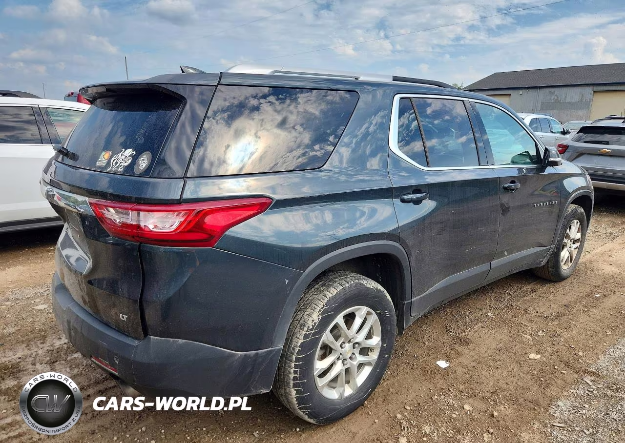 2018 Chevrolet Traverse Lt VIN:1GNERGKW2JJ125798 - 3