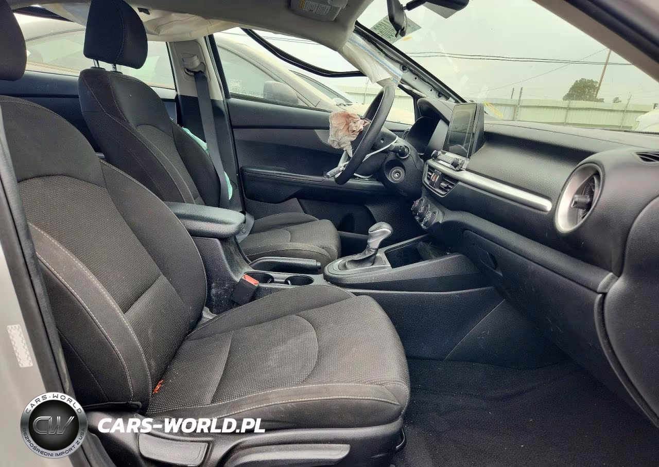 2020 Kia Forte Lxs VIN:3KPF24ADXLE162081 - 7