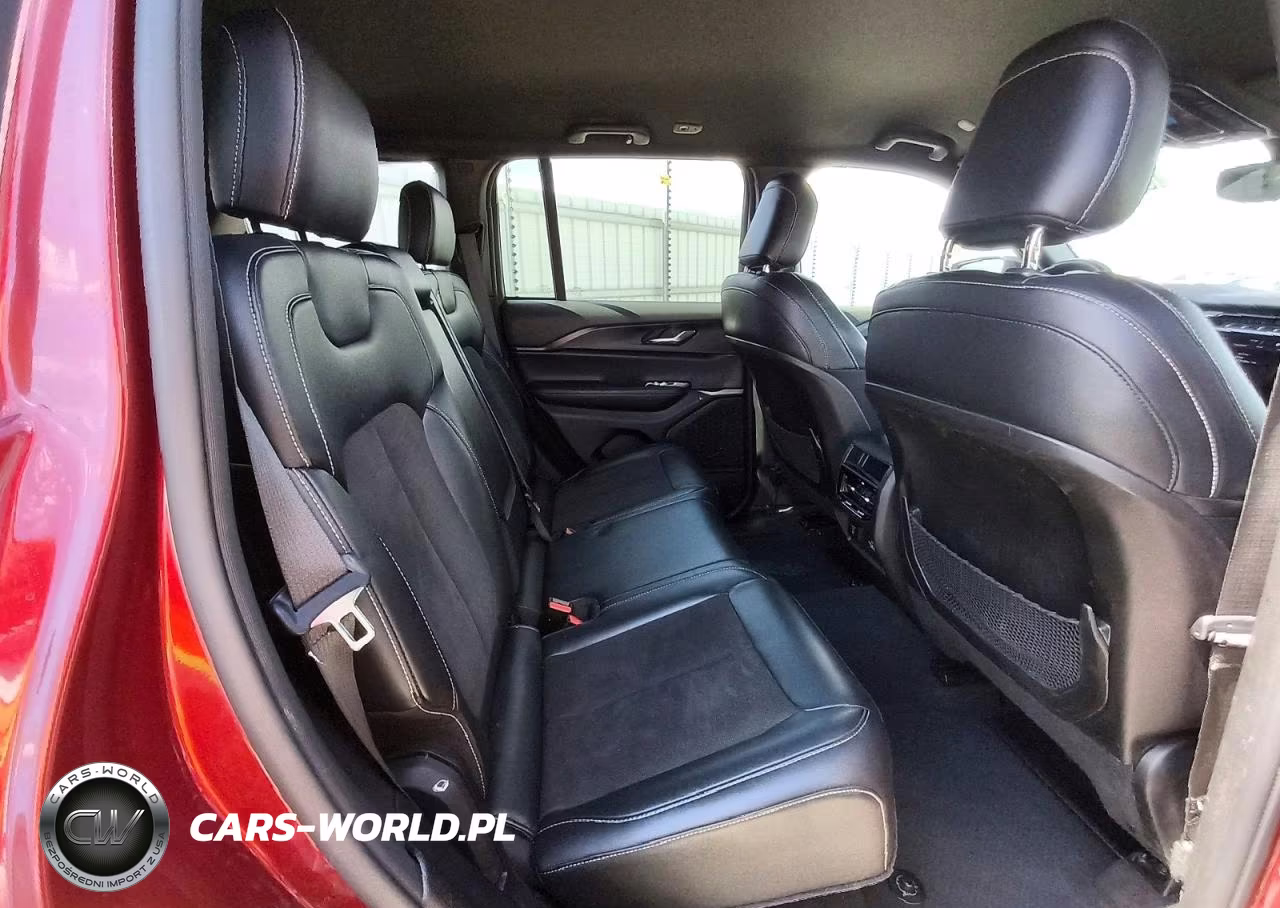 2024 Jeep Grand Cherokee Laredo VIN:1C4RJHAG4R8550167 - 11