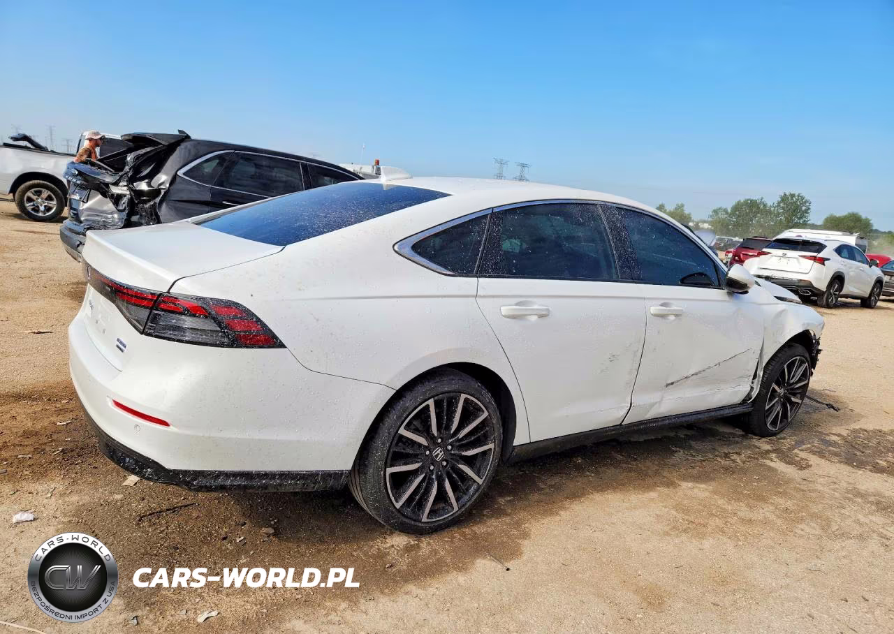 2023 Honda Accord Touring Hybrid VIN:1HGCY2F84PA041445 - 3