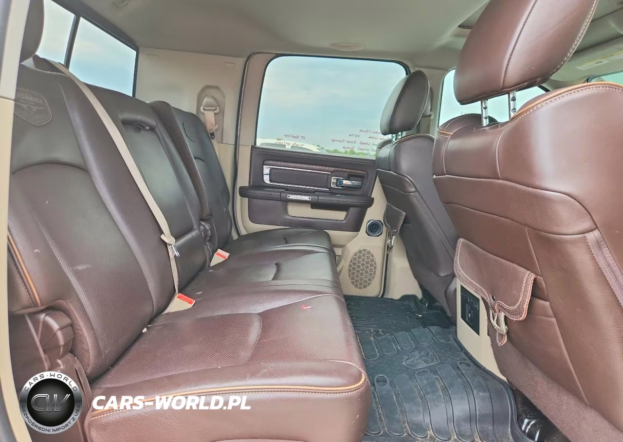 2018 Ram 2500 Longhorn VIN:3C6UR5PL2JG118088 - 10