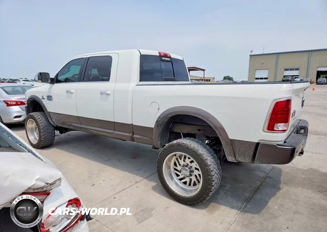 2018 Ram 2500 Longhorn VIN:3C6UR5PL2JG118088 - 2