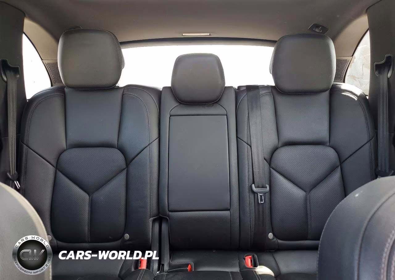 2018 Porsche Cayenne VIN:WP1AA2A20JKA03787 - 10