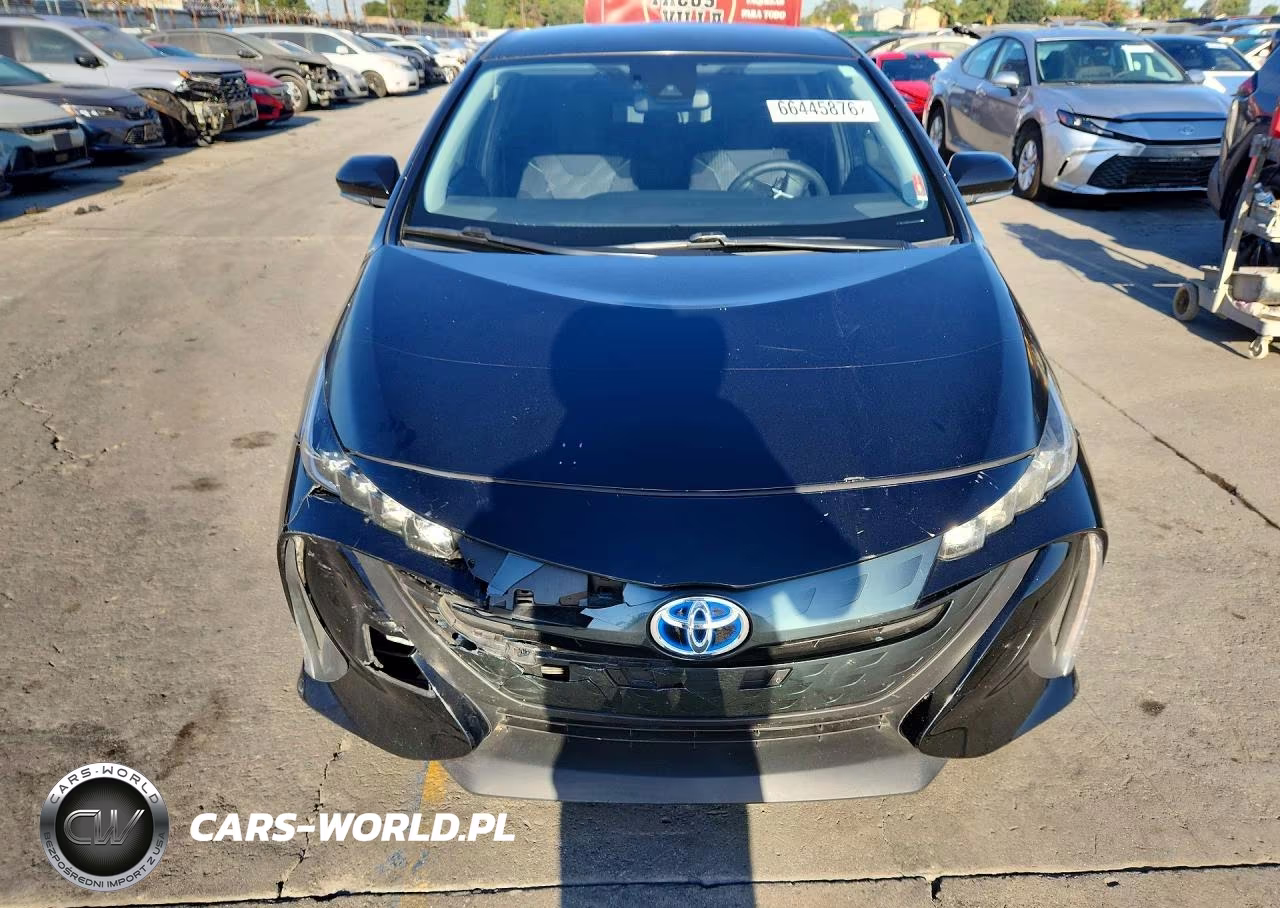 2022 Toyota Prius Prime Le VIN:JTDKAMFPXN3212444 - 5
