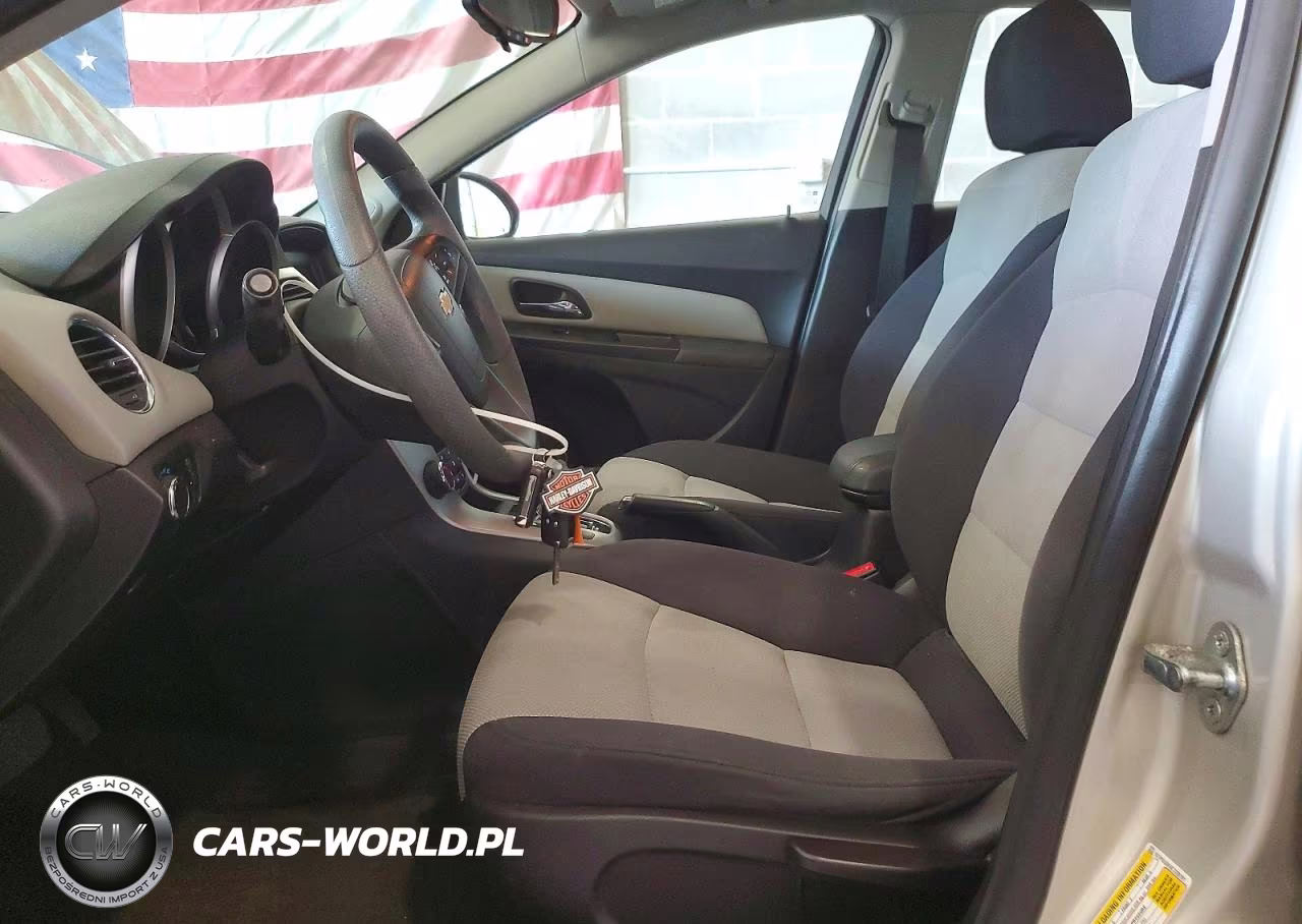 2014 Chevrolet Cruze Ls VIN:1G1PA5SH4E7220101 - 7