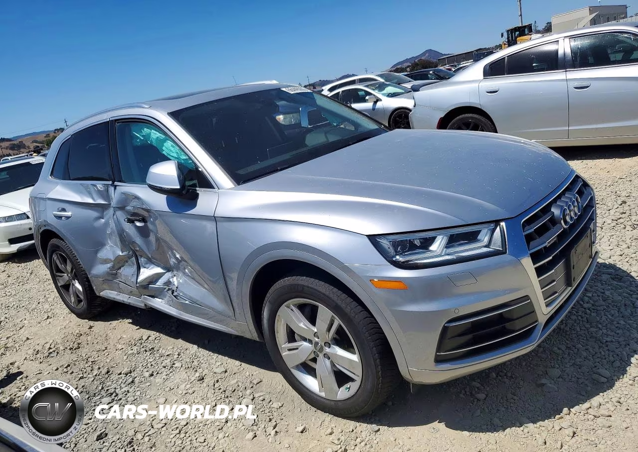 2018 Audi Q5 Premium Plus VIN:WA1BNAFY8J2235128 - 4