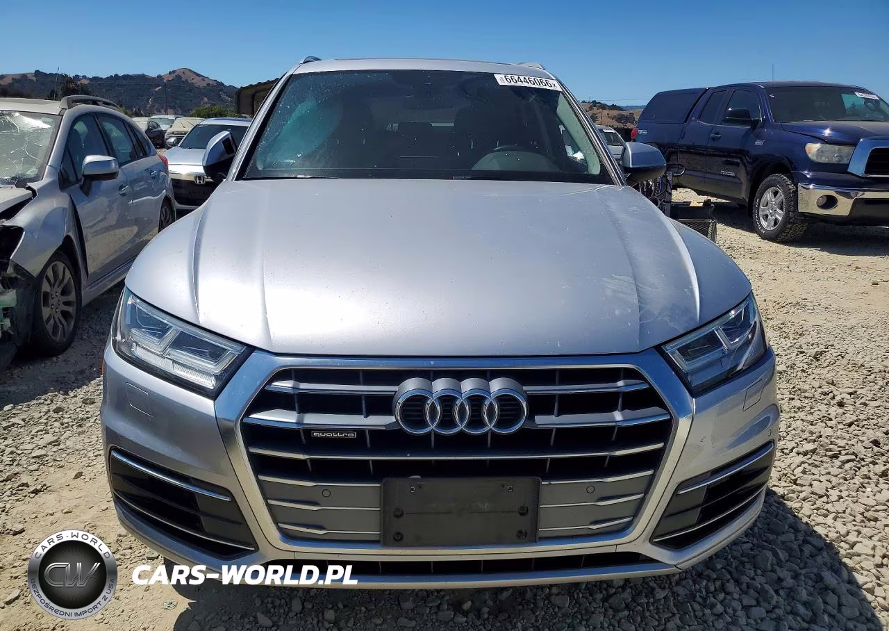 2018 Audi Q5 Premium Plus VIN:WA1BNAFY8J2235128 - 5
