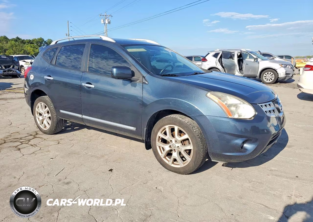 2013 Nissan Rogue S VIN:JN8AS5MT4DW022610 - 4