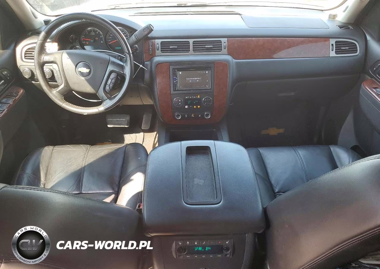 2010 Chevrolet Tahoe K1500 Lt VIN:1GNUKBE03AR254144 - 8