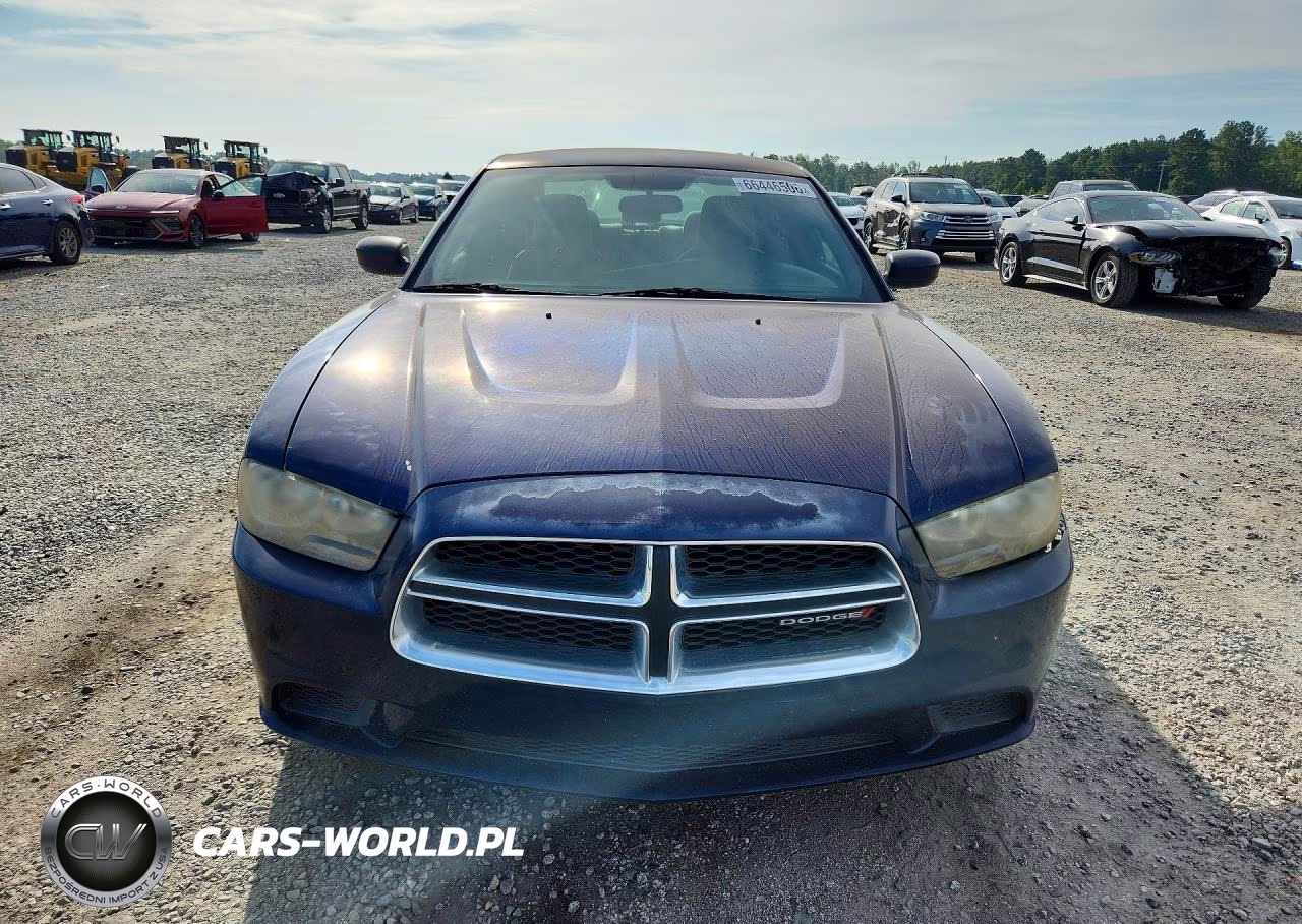 2013 Dodge Charger Se VIN:2C3CDXBG6DH680903 - 5
