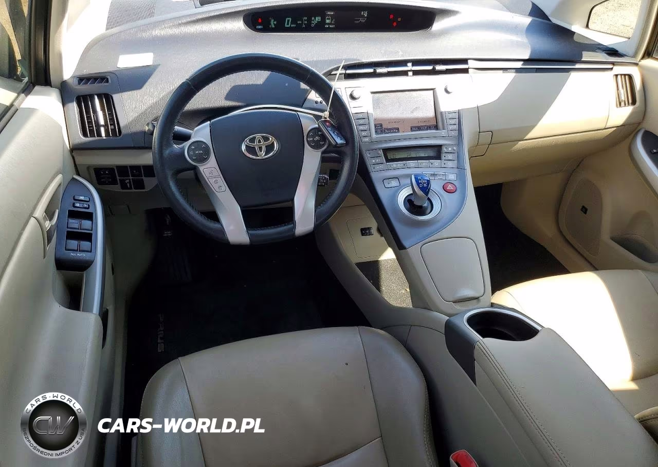 2012 Toyota Prius Four VIN:JTDKN3DU0C1596069 - 8
