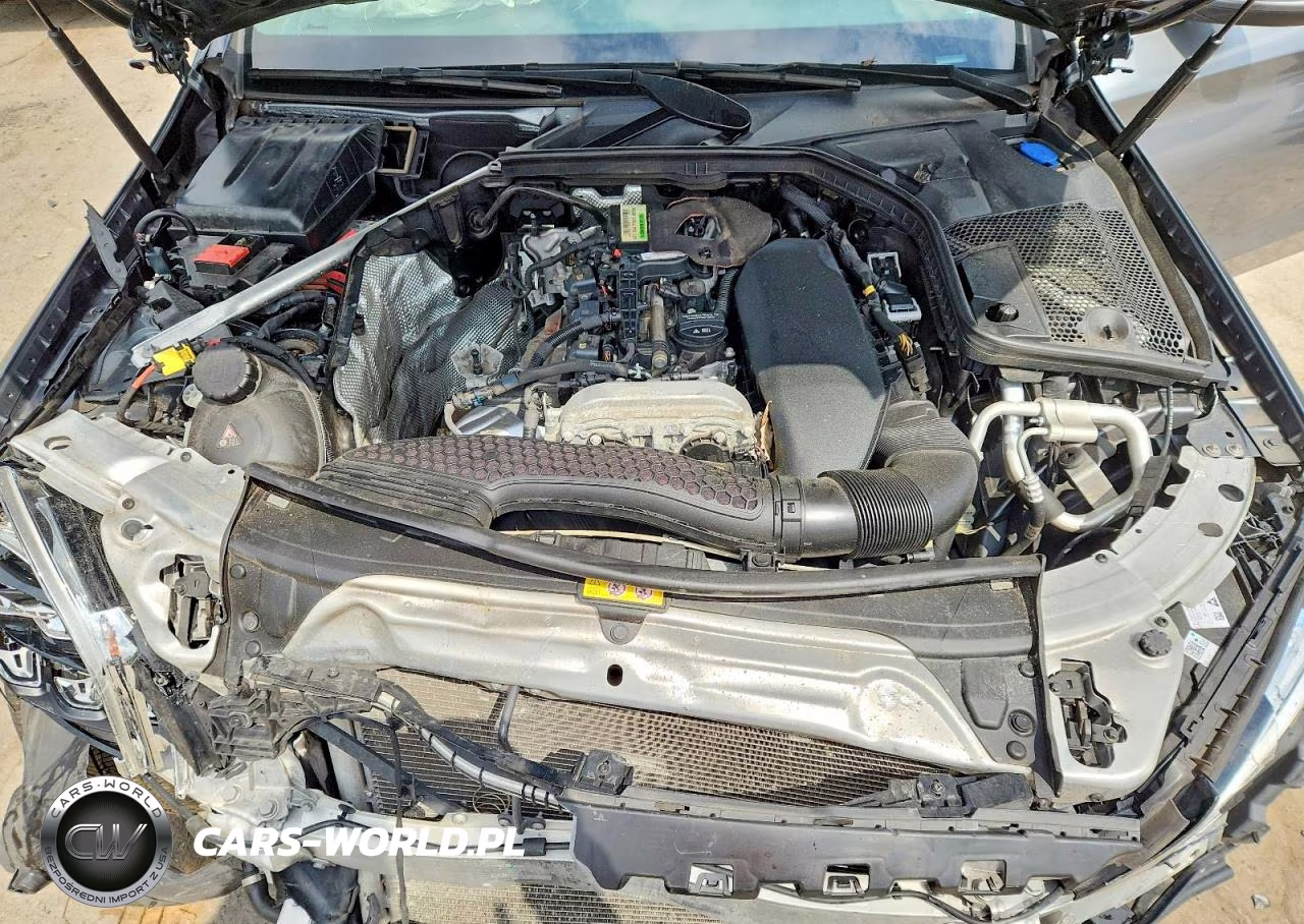 2020 Mercedes-Benz C 300 4Matic VIN:WDDWF8EB8LR557813 - 11