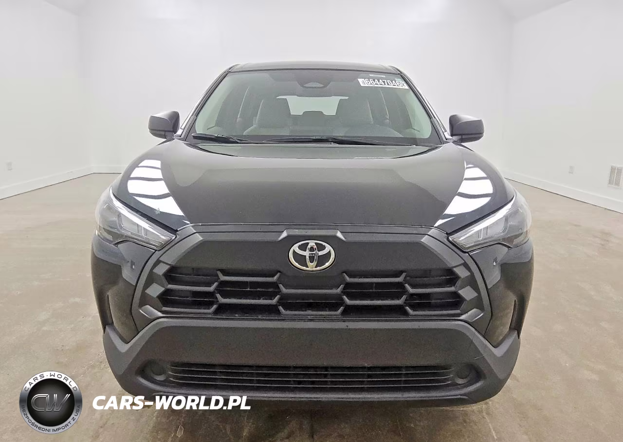 2026 Toyota Corolla Cross L VIN:7MUAAAAGXTV170506 - 5