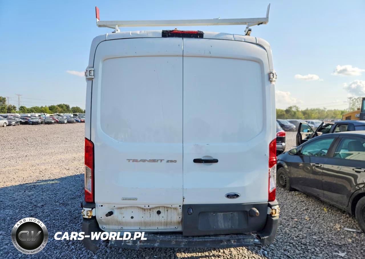 2016 Ford Transit T-250 VIN:1FTYR2CG4GKB50933 - 6