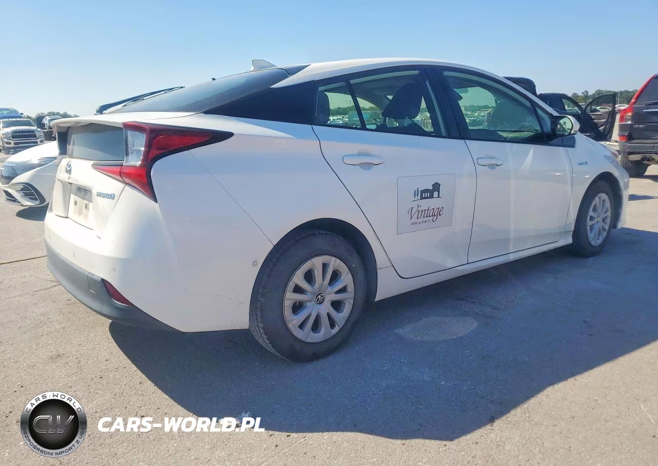 2019 Toyota Prius Le VIN:JTDKARFU3K3079864 - 3