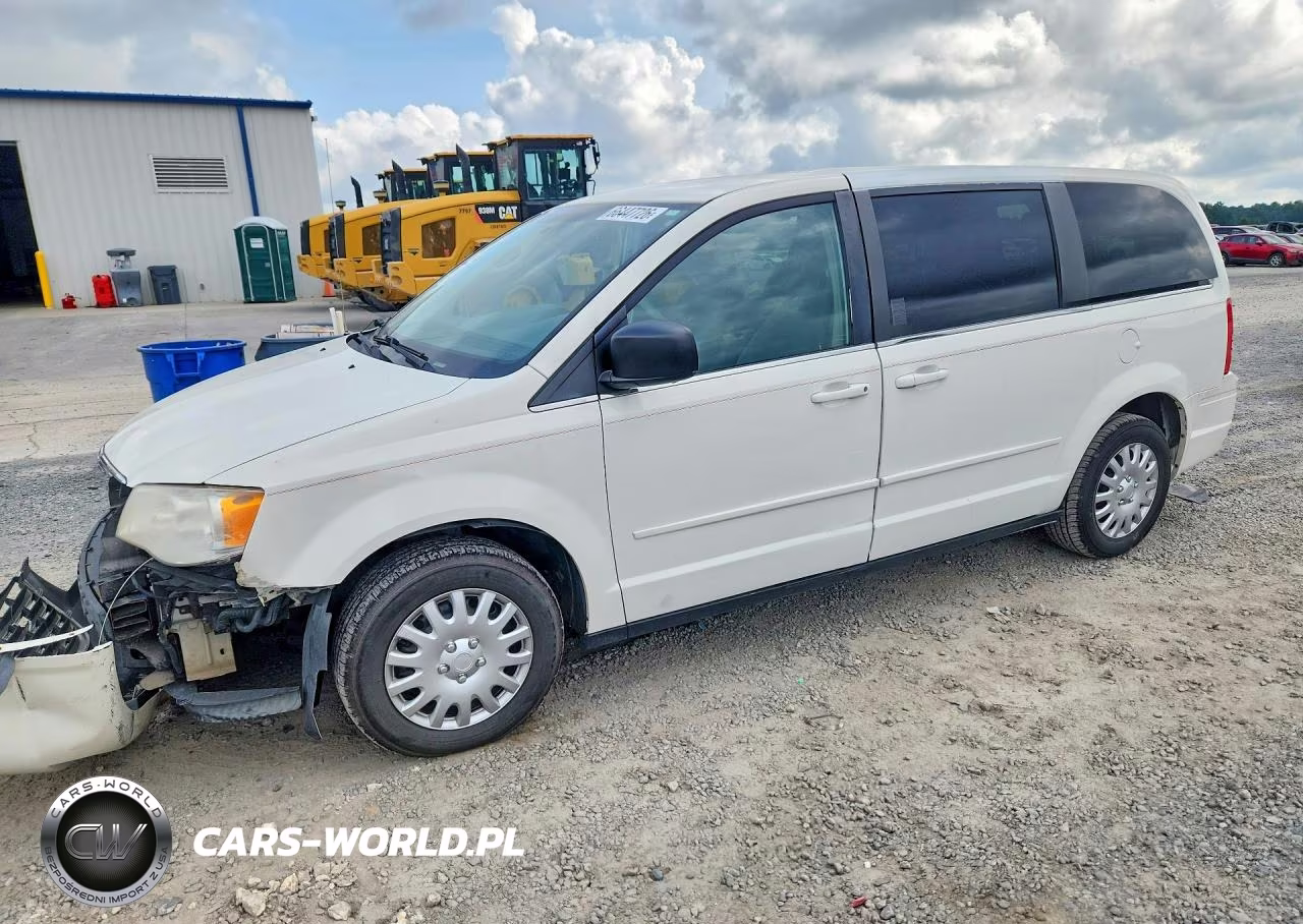 2010 Chrysler Town & Country Lx