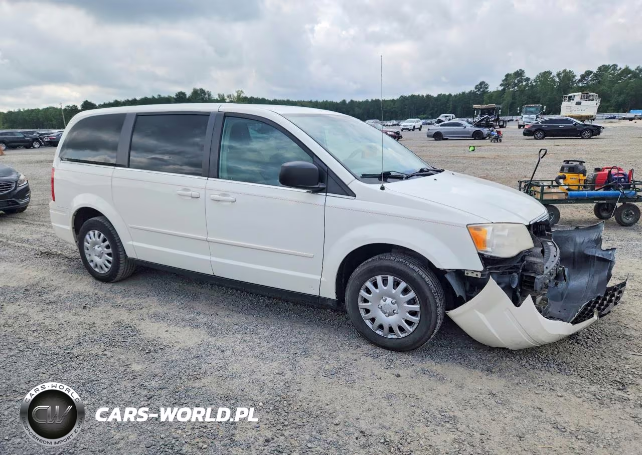 2010 Chrysler Town & Country Lx VIN:2A4RR4DE3AR143178 - 4