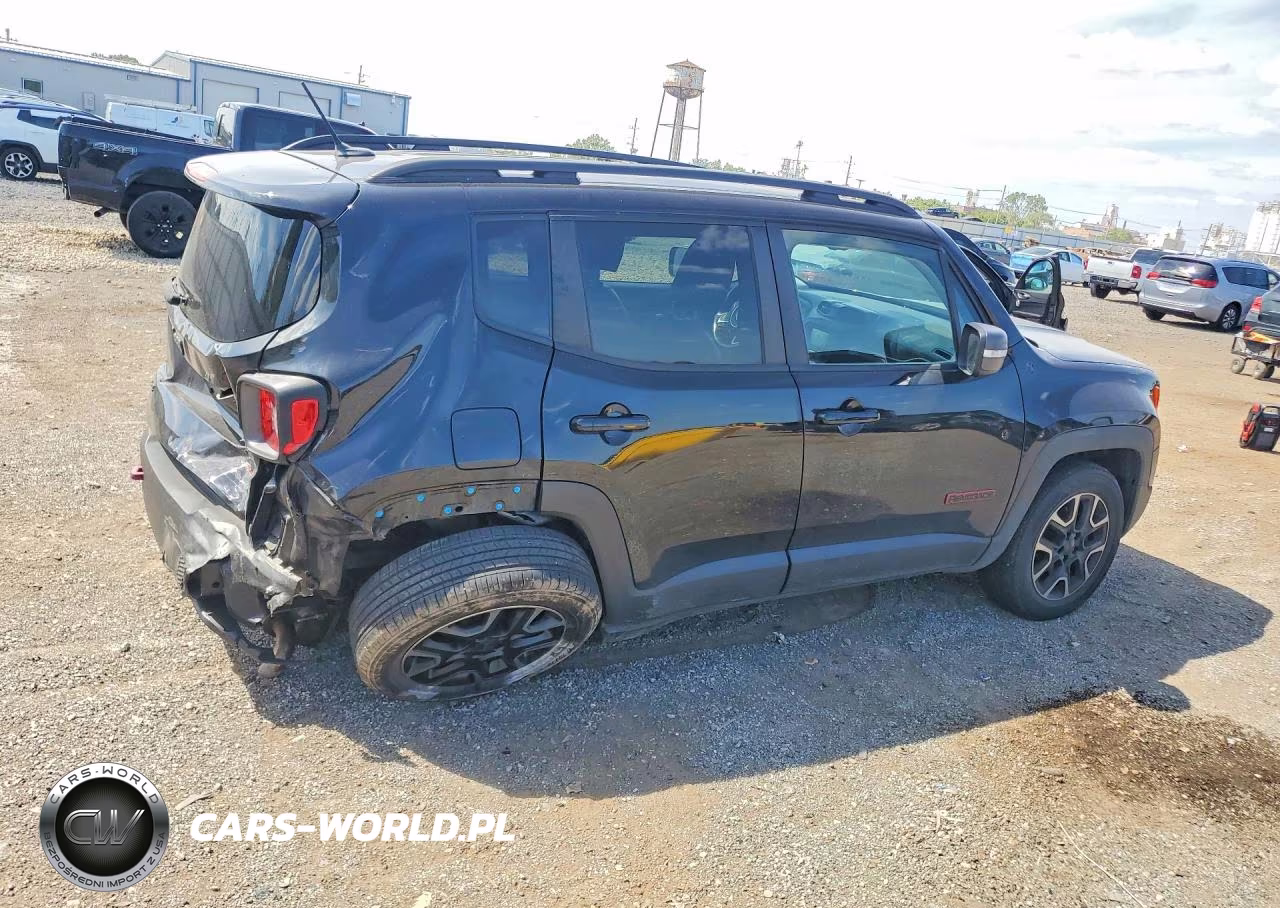 2017 Jeep Renegade Trailhawk VIN:ZACCJBCB7HPF93297 - 3