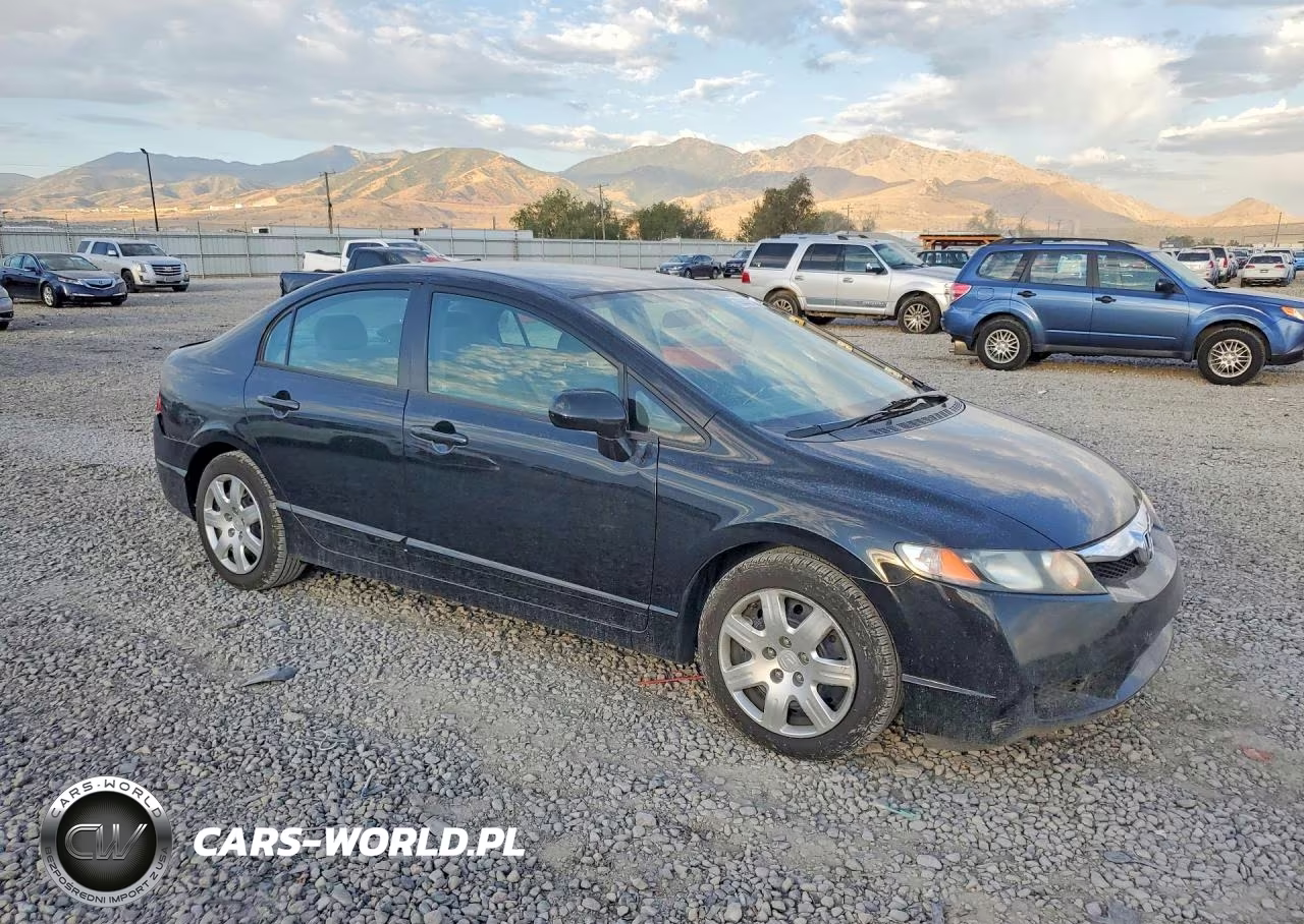 2011 Honda Civic Lx VIN:2HGFA1F50BH304719 - 4