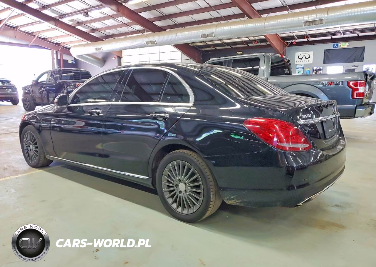 2015 Mercedes-Benz C 300 4Matic VIN:55SWF4KBXFU025351 - 2