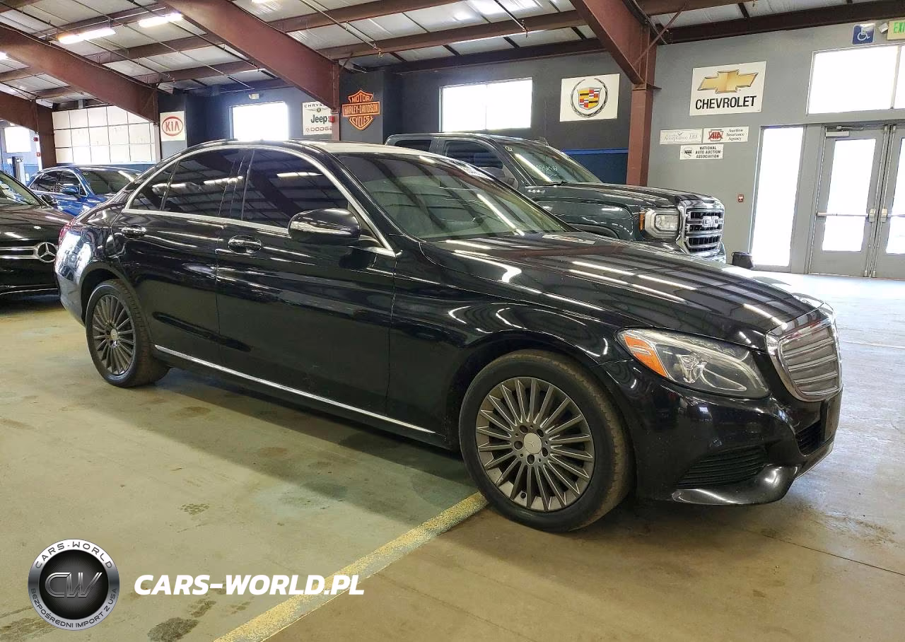 2015 Mercedes-Benz C 300 4Matic VIN:55SWF4KBXFU025351 - 4
