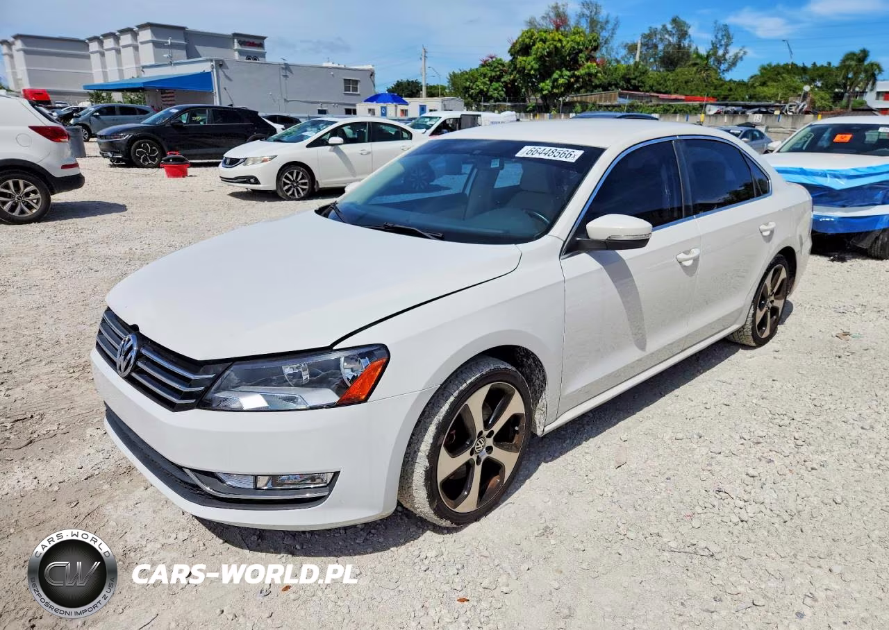 2015 Volkswagen Passat S – zdjęcie 1 z 12
