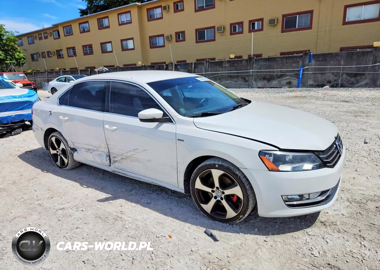 2015 Volkswagen Passat S VIN:1VWAS7A32FC111430 - 4