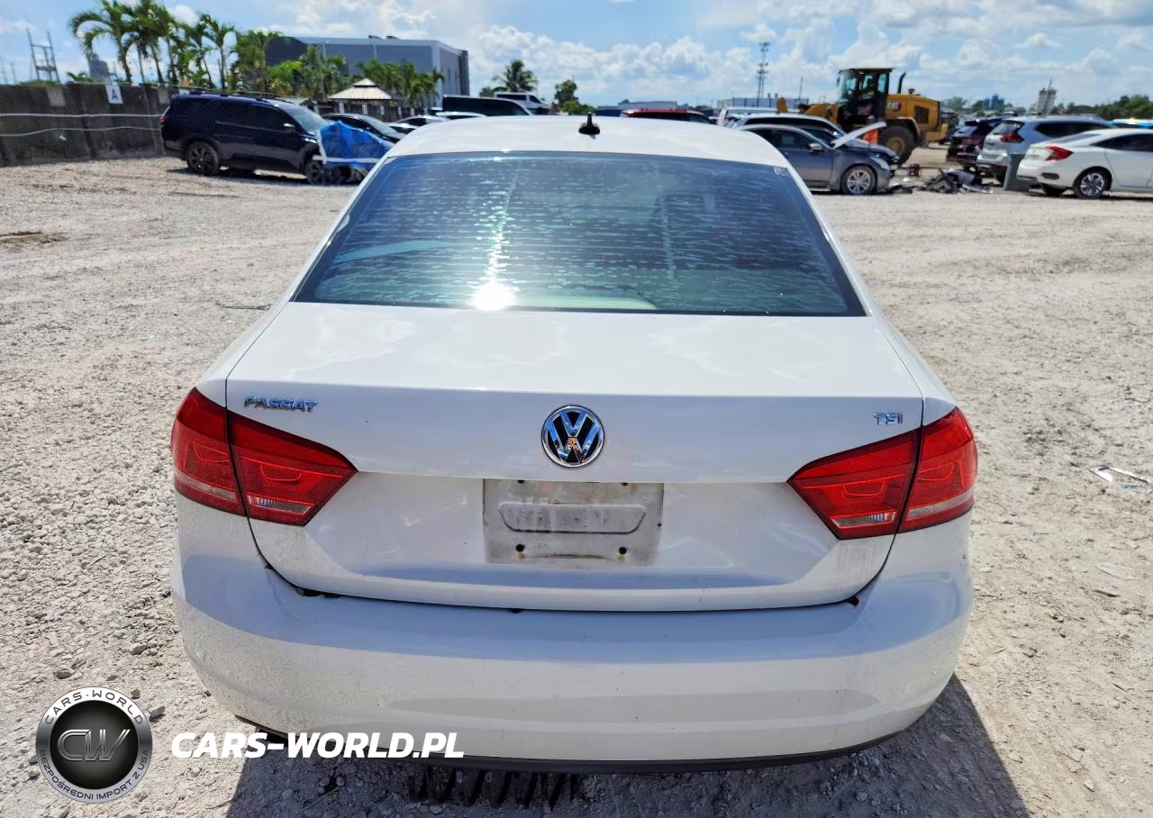 2015 Volkswagen Passat S VIN:1VWAS7A32FC111430 - 6