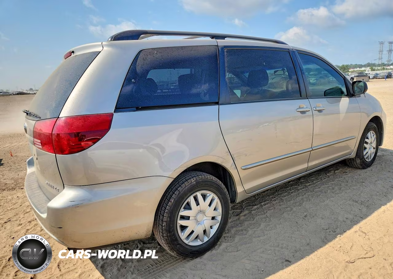 2005 Toyota Sienna Le 7 Passenger VIN:5TDZA23C55S317377 - 3