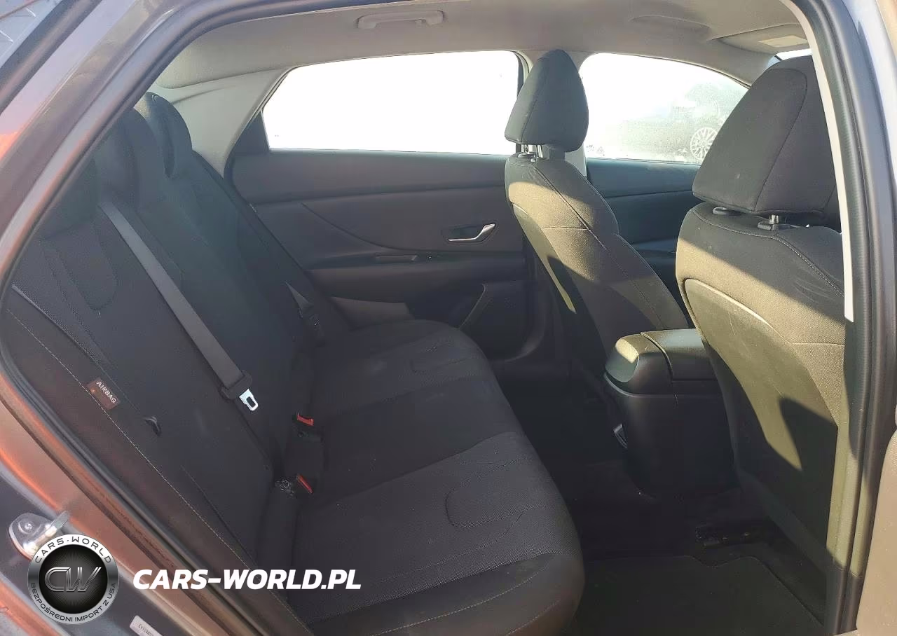 2025 Hyundai Elantra Se VIN:KMHLL4DGXSU882143 - 10