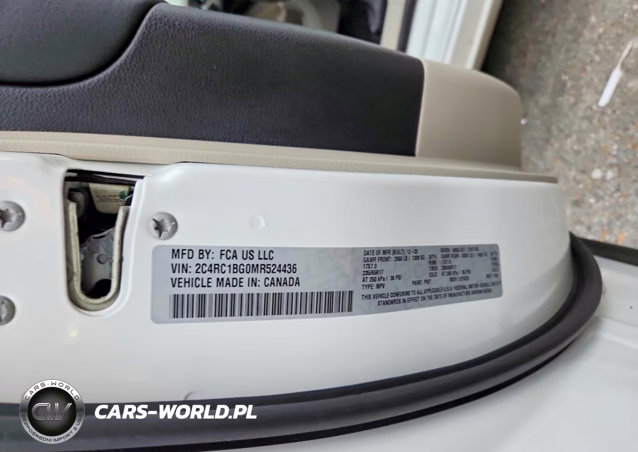 2021 Chrysler Pacifica Touring L VIN:2C4RC1BG0MR524436 - 13