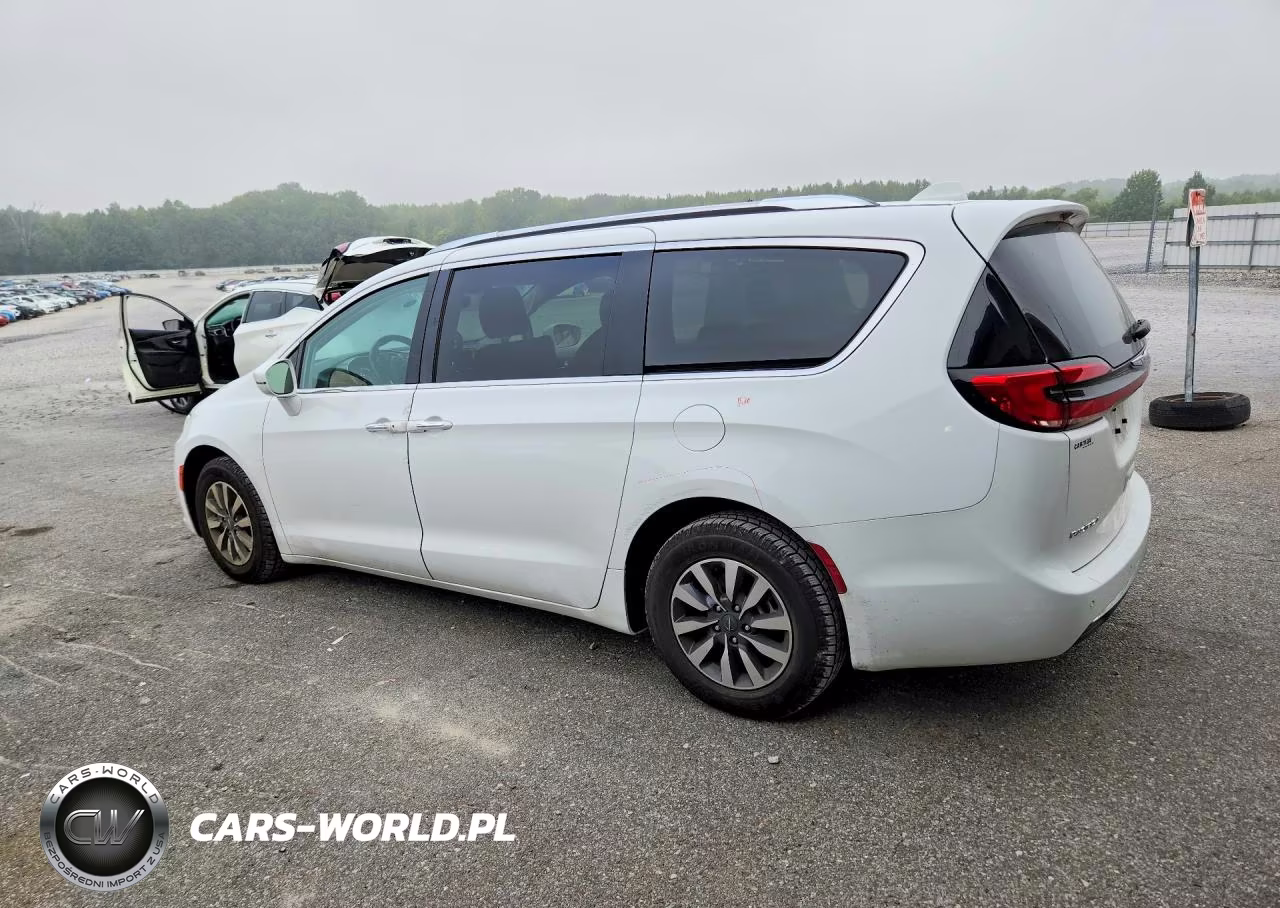 2021 Chrysler Pacifica Touring L VIN:2C4RC1BG0MR524436 - 2