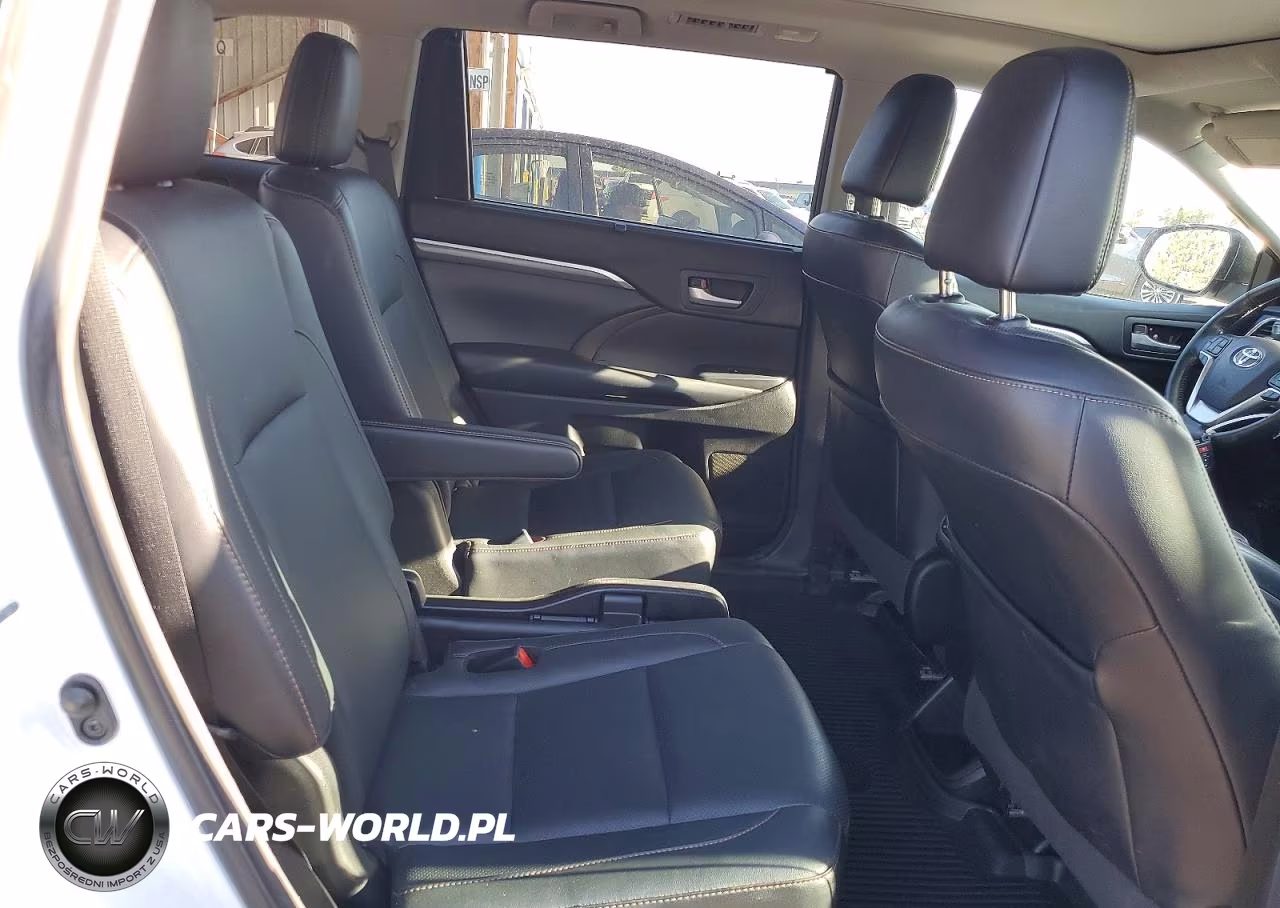 2018 Toyota Highlander Limited Platinum VIN:5TDDZRFH2JS803044 - 11