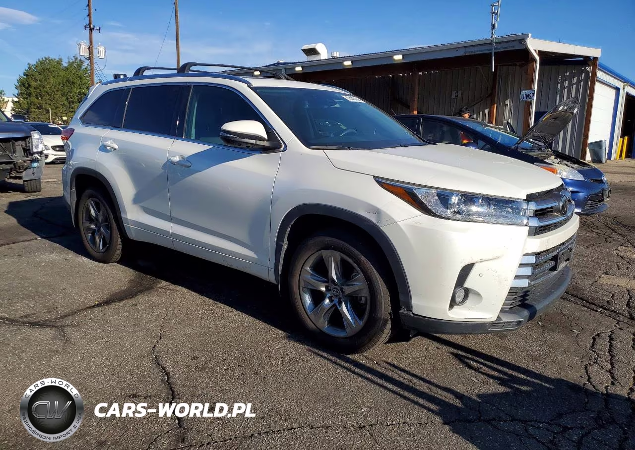 2018 Toyota Highlander Limited Platinum VIN:5TDDZRFH2JS803044 - 4