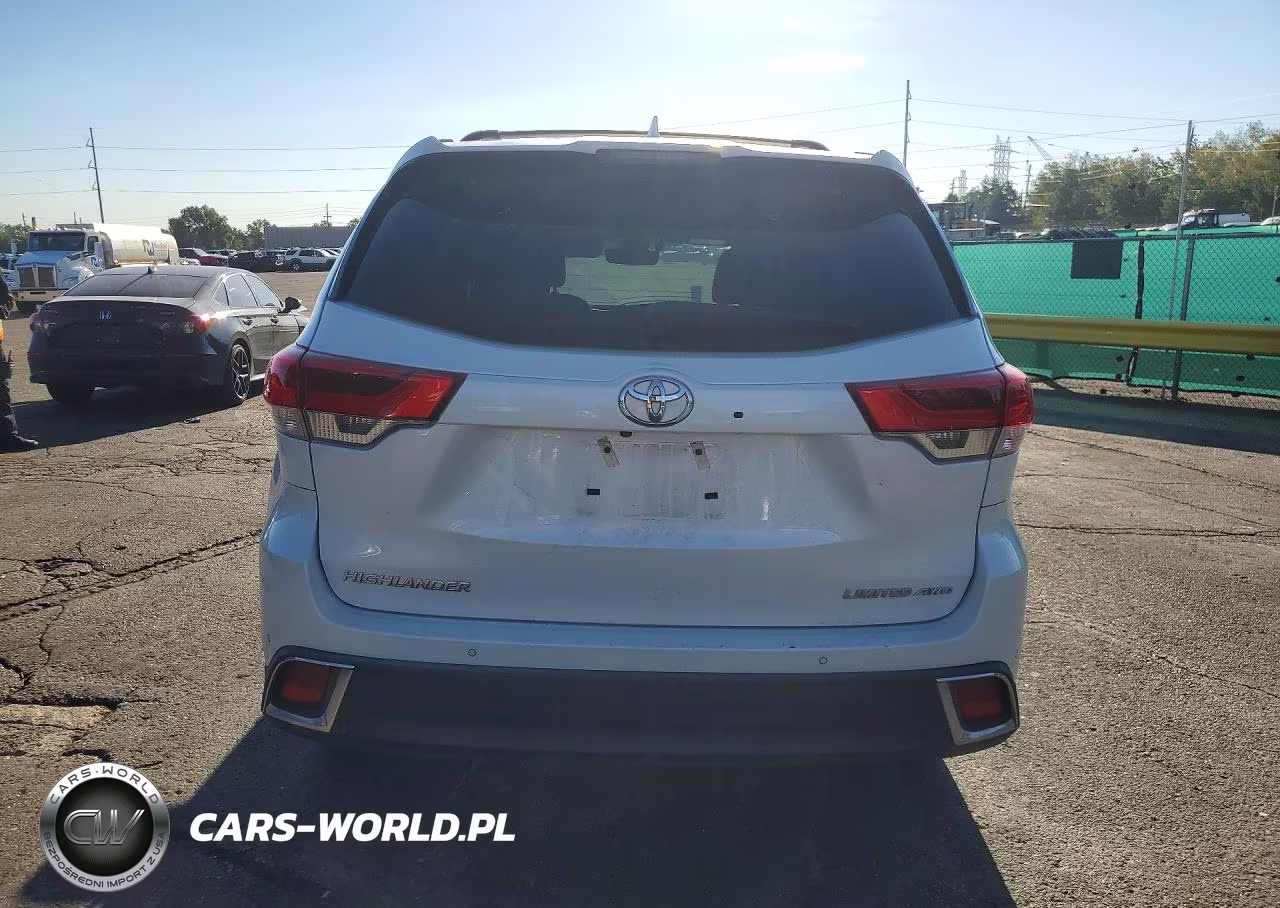 2018 Toyota Highlander Limited Platinum VIN:5TDDZRFH2JS803044 - 6