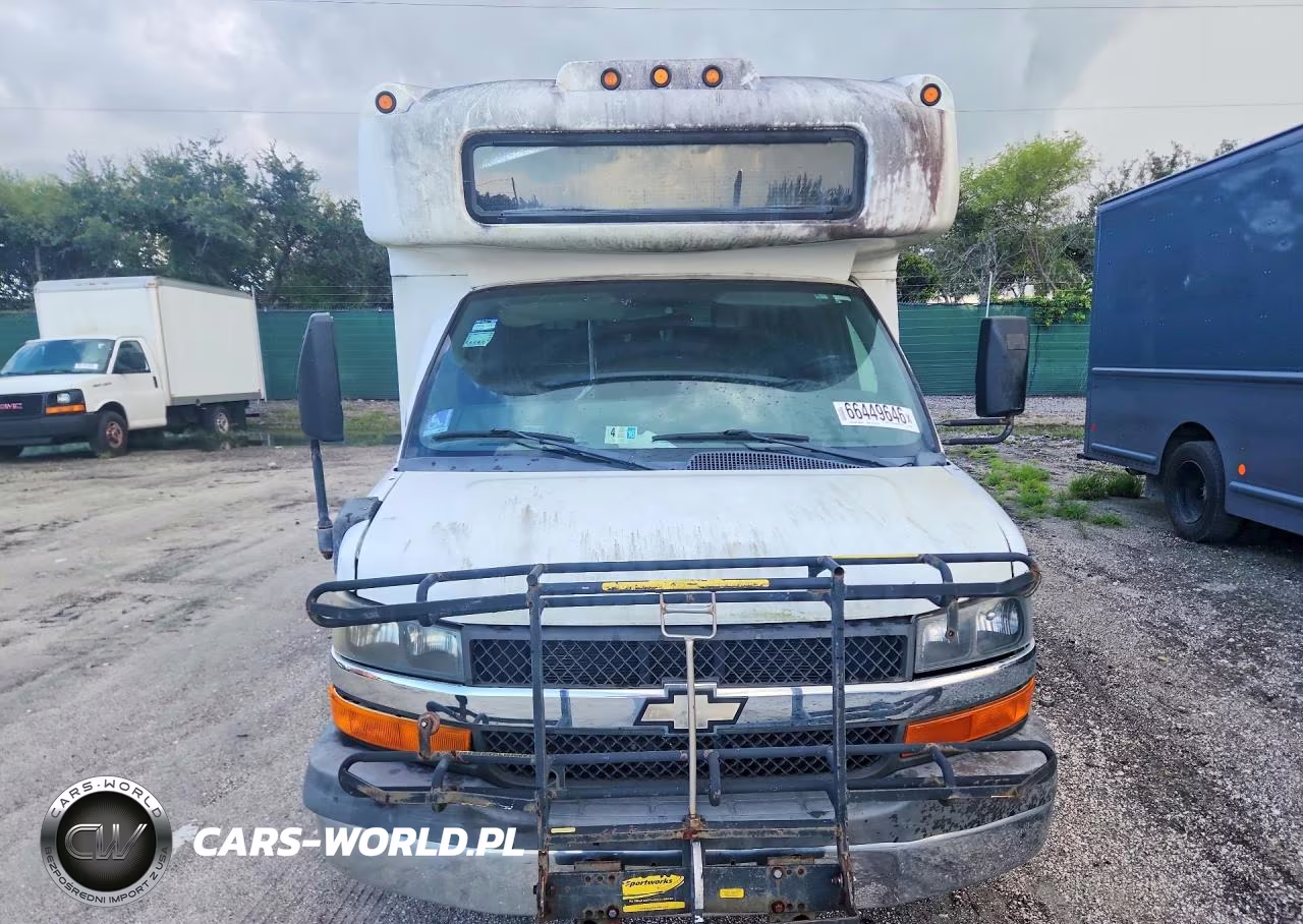 2012 Chevrolet Express G4500 VIN:1GB6G5BG9C1136014 - 5