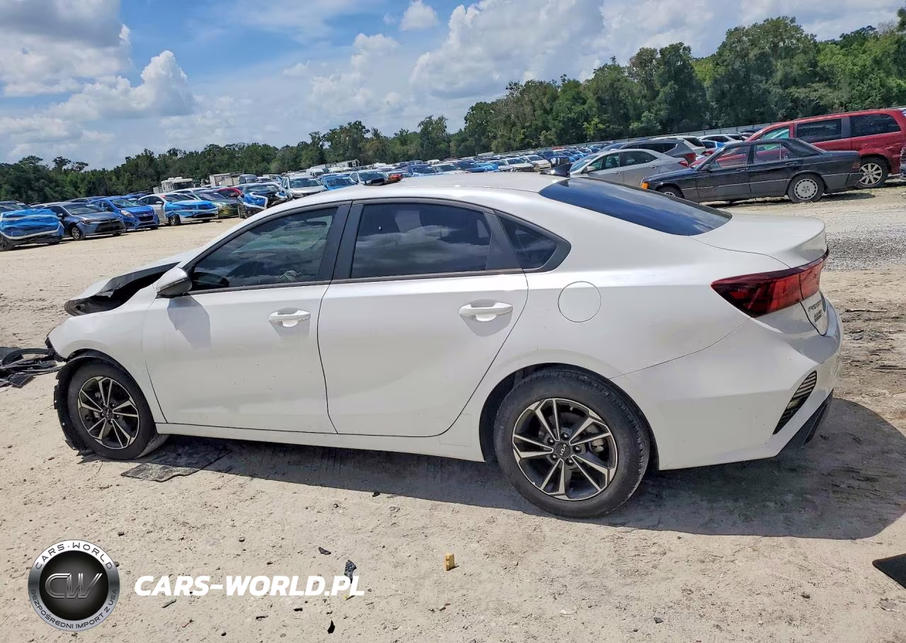 2024 Kia Forte Lxs VIN:3KPF24AD3RE832529 - 2