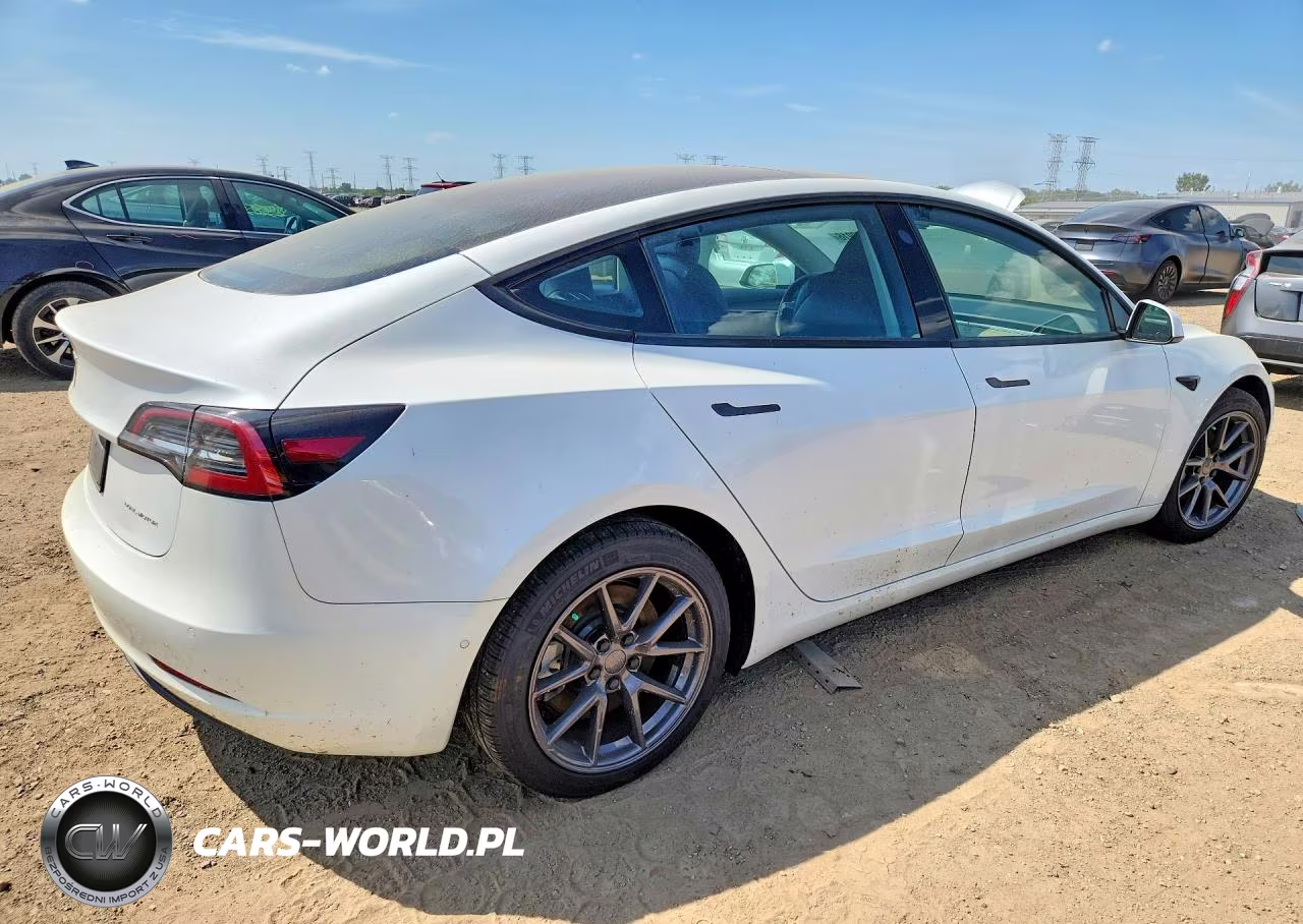 2022 Tesla Model 3 VIN:5YJ3E1EB9NF122430 - 3