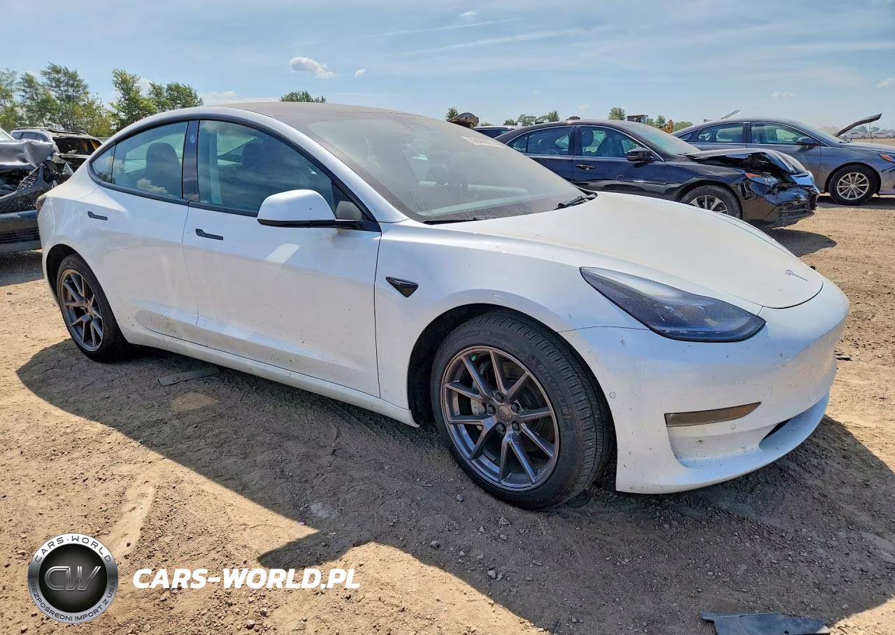 2022 Tesla Model 3 VIN:5YJ3E1EB9NF122430 - 4