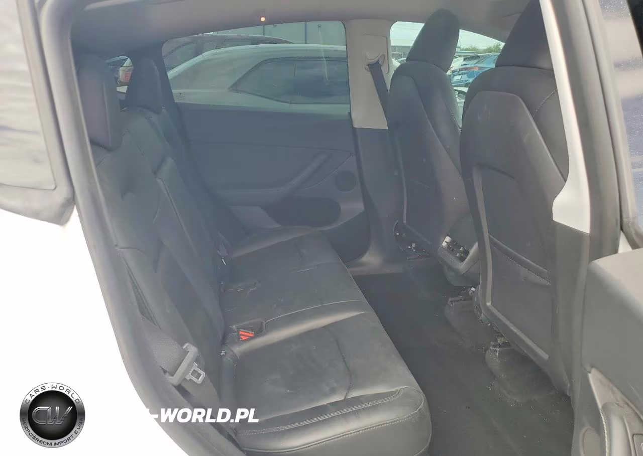 2022 Tesla Model Y VIN:7SAYGDEE1NA012001 - 11