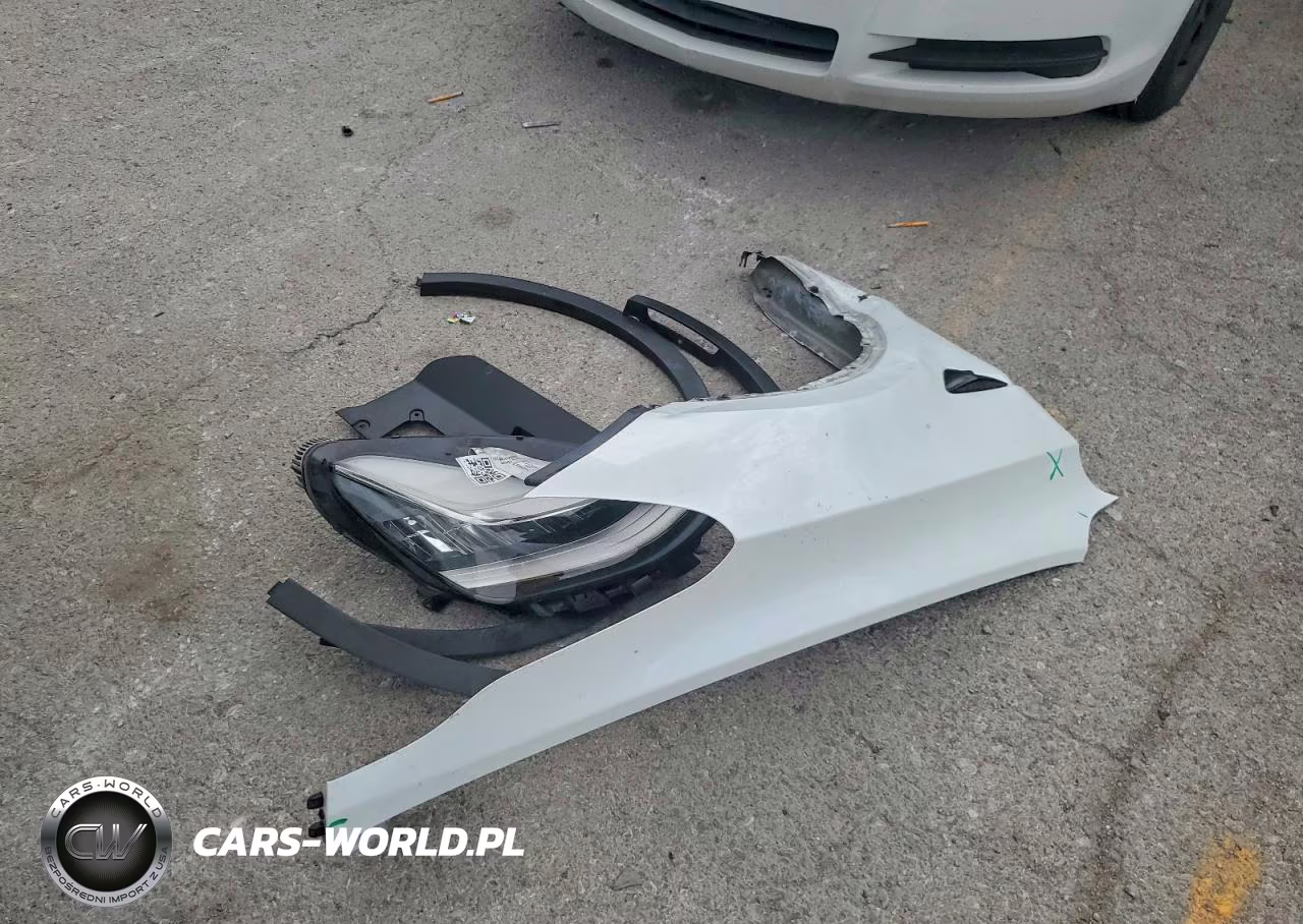 2022 Tesla Model Y VIN:7SAYGDEE1NA012001 - 13