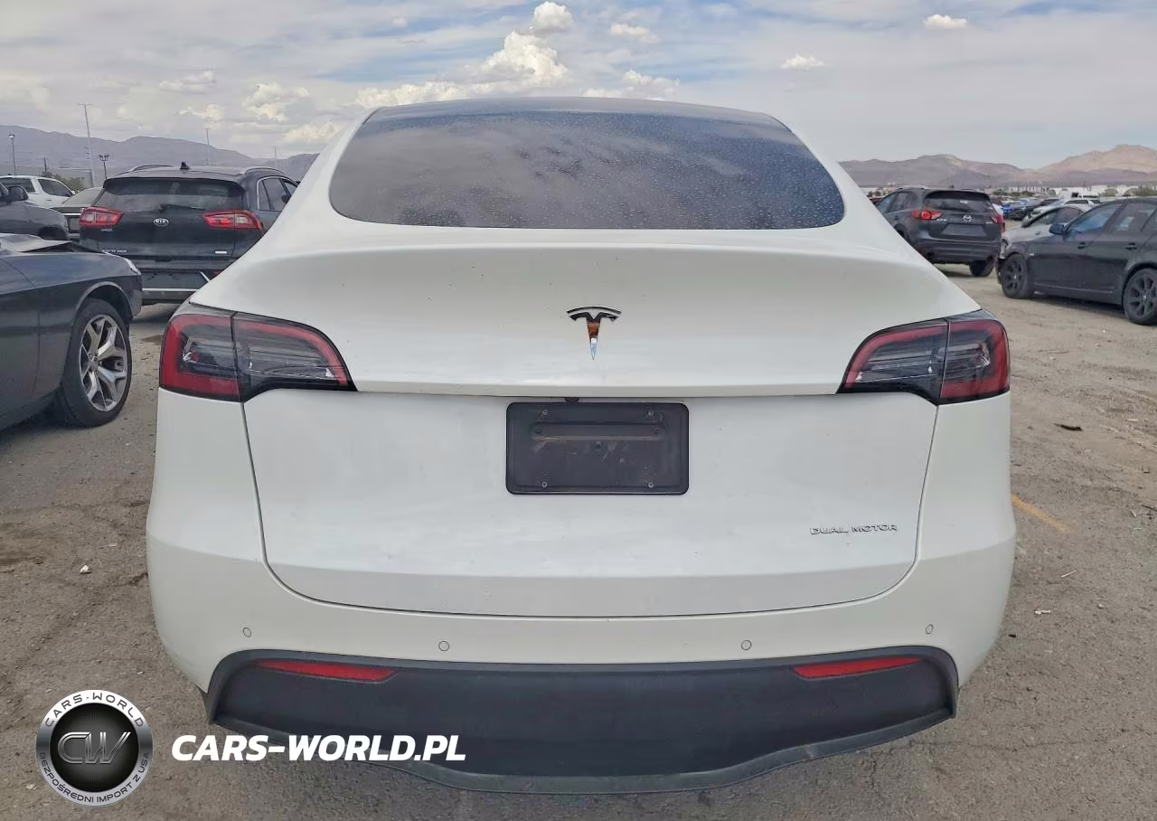 2022 Tesla Model Y VIN:7SAYGDEE1NA012001 - 6