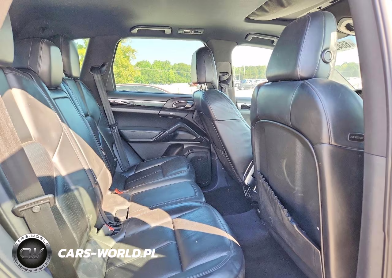 2012 Porsche Cayenne VIN:WP1AA2A26CLA05749 - 11