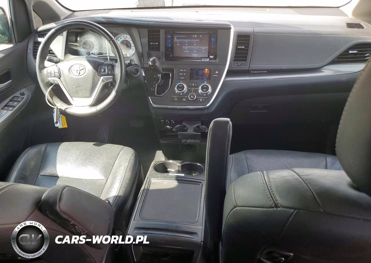2017 Toyota Sienna Se VIN:5TDXZ3DC8HS821303 - 8
